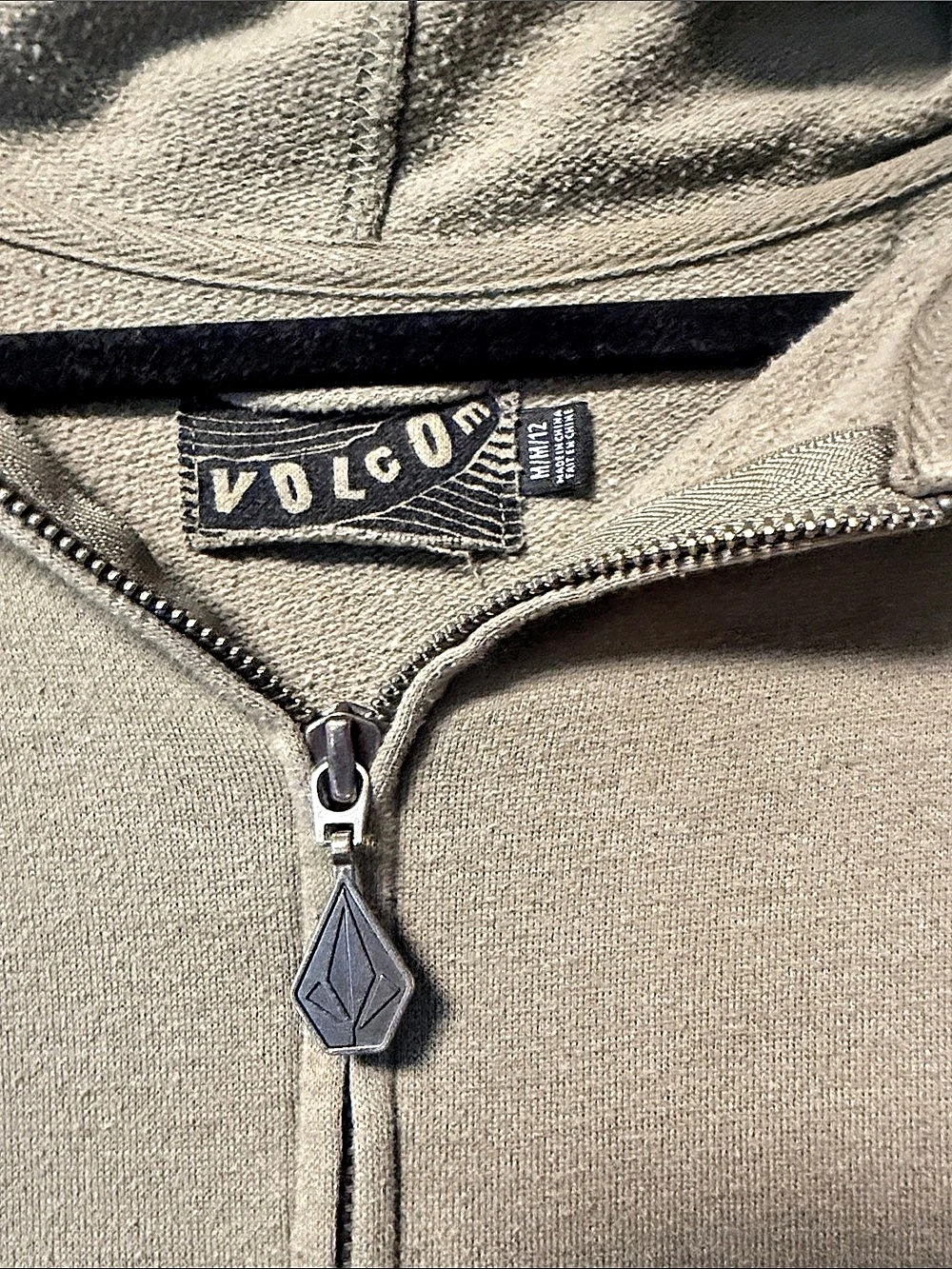Volcom Brown Zip Hoodie Size Medium - Picture 2 of 4